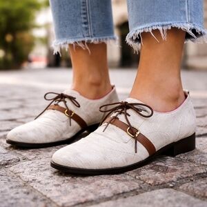 Chanii White Laser Cut Brogue Oxford Shoes Retails $400+